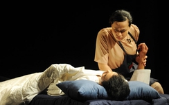 Truyện ngắn I am đàn bà lên sân khấu kịch